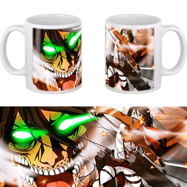 Taza Ataque a los Titanes Mikasa y Titan Assailant Taza Ataque a los Titanes Mikasa y Titan Assailant